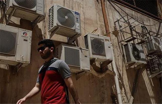 ۸ شهر از ۱۰ شهر گرم جهان در ایران؛ دهلران با ۵۲.۱ درجه سانتی‌گراد در صدر ایستاد