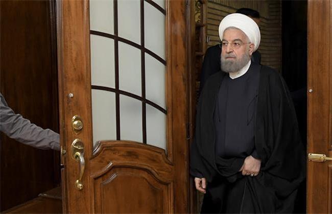 حسن روحانی: برای ادامه یا پایان جنگ و شرایط آینده کشور تصمیم‌گیر اصلی ملت بزرگ ایران است