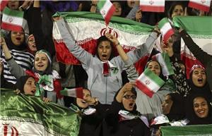 محسن رنانی: اگر امیدی به تحول آینده ایران باشد، تنها و تنها از سوی زنان است