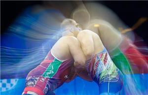 طلوع درخشانِ کُشتی ایران / یک مدال هم به هادی عامل بدهیم